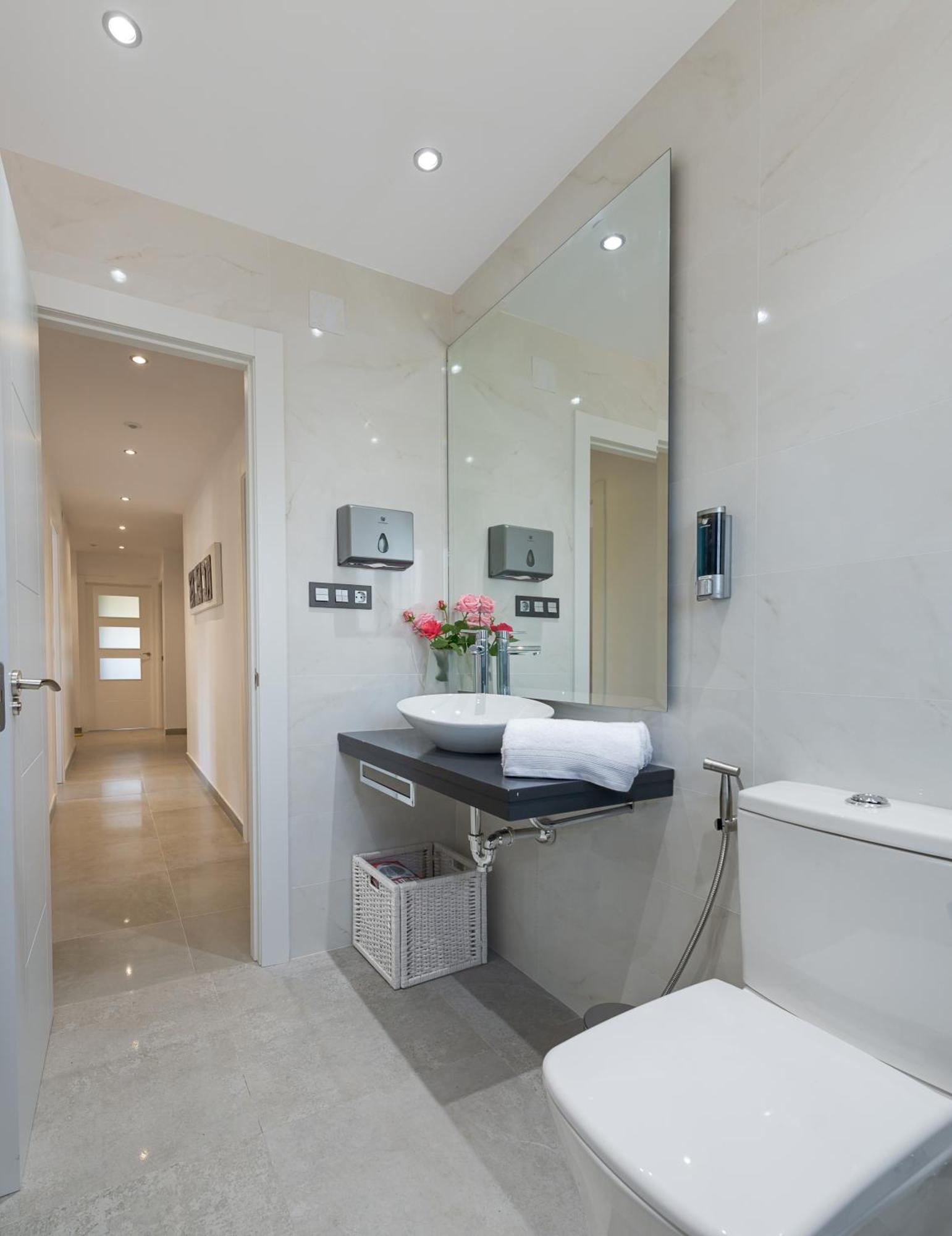 מונאצ'יל Villa Granada Garden Deluxe מראה חיצוני תמונה