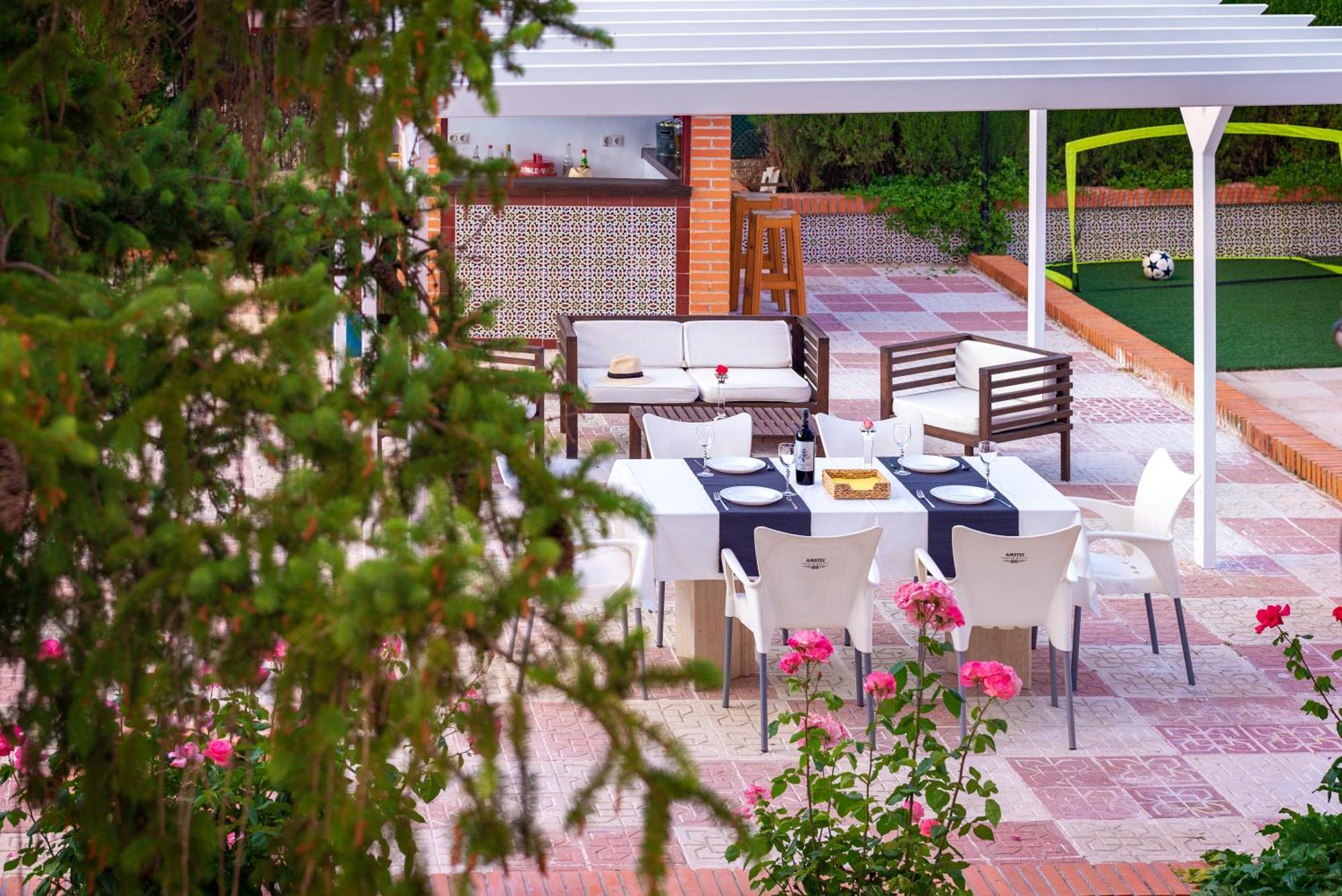 מונאצ'יל Villa Granada Garden Deluxe מראה חיצוני תמונה