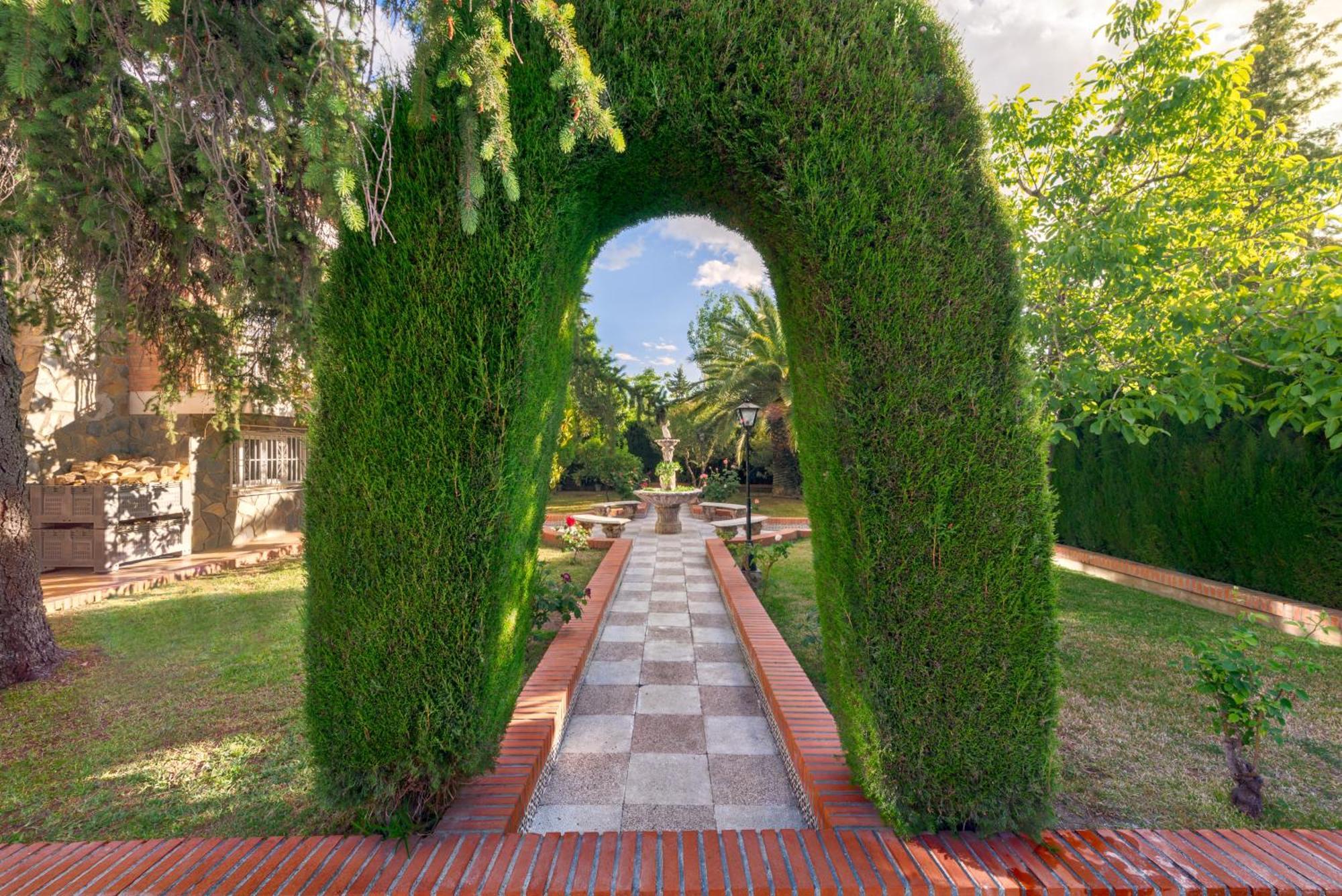 מונאצ'יל Villa Granada Garden Deluxe מראה חיצוני תמונה