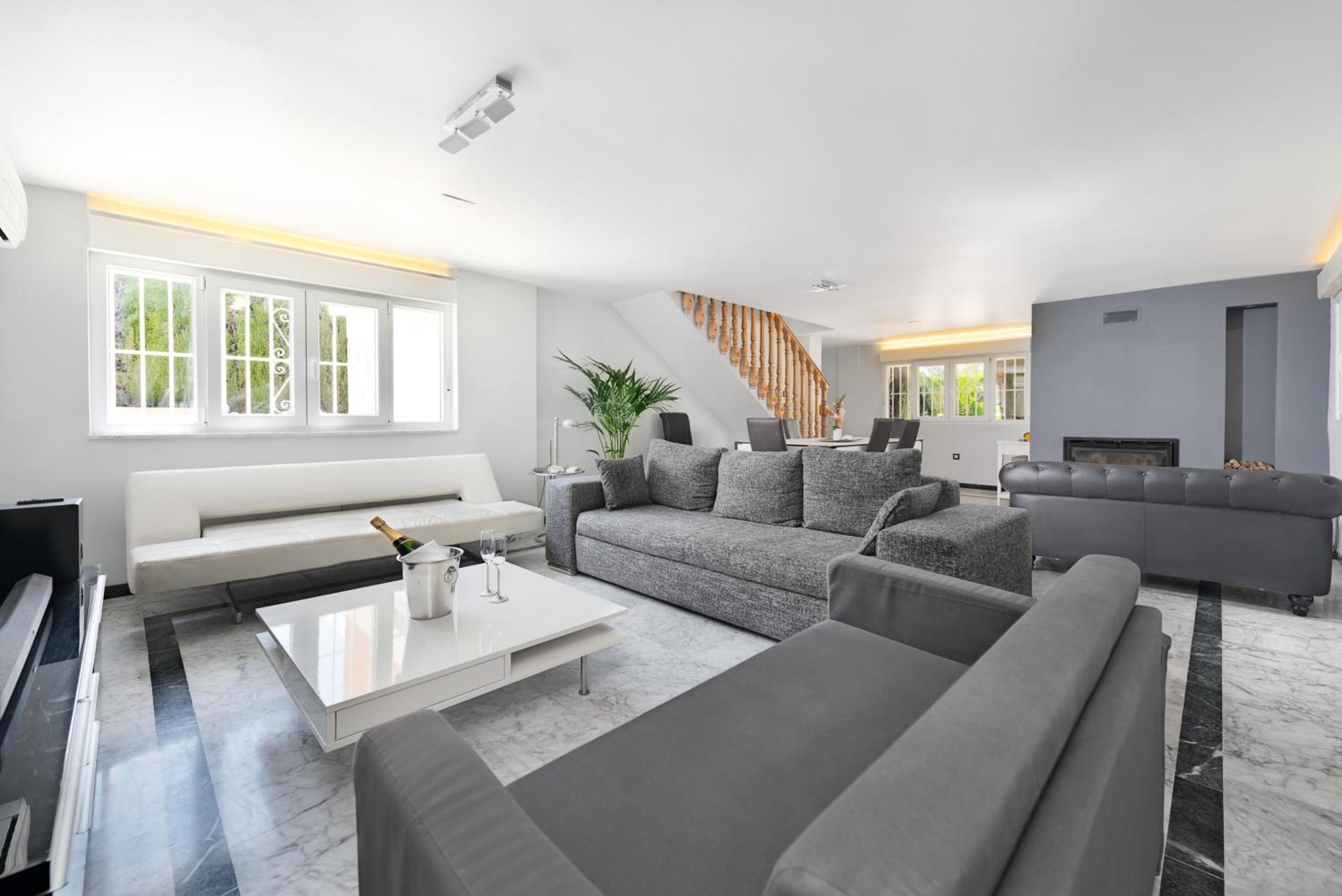 מונאצ'יל Villa Granada Garden Deluxe מראה חיצוני תמונה