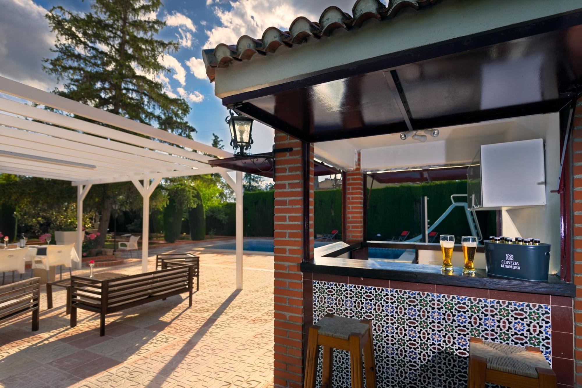 מונאצ'יל Villa Granada Garden Deluxe מראה חיצוני תמונה